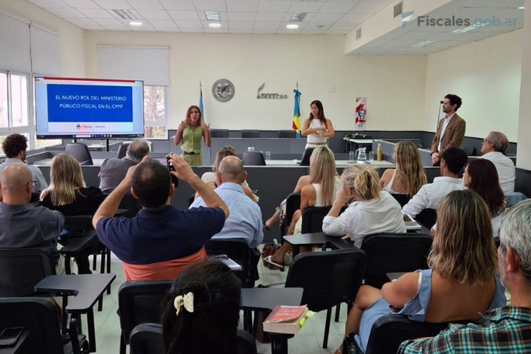 La UNISA mantuvo reuniones de trabajo en Bahía Blanca y Santa Rosa con miembros del Ministerio Público Fiscal y capacitó a fuerzas de seguridad en el sistema acusatorio