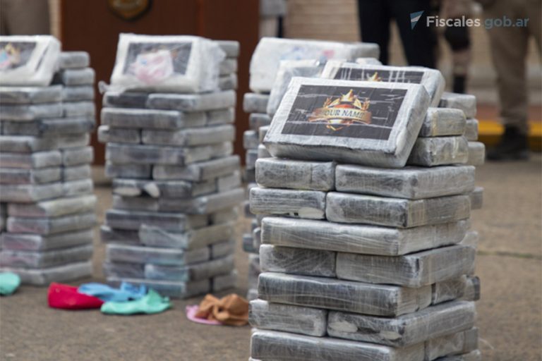 Imputaron por contrabando de estupefacientes y dictaron la prisión preventiva para un tripulante del buque en el que se halló casi media tonelada de cocaína en el puerto de San Lorenzo