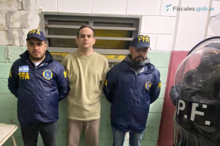 Detienen a 12 personas por sus presuntos vínculos con la organización criminal venezolana Tren de Aragua y las acusan de lavado de activos y financiamiento del terrorismo