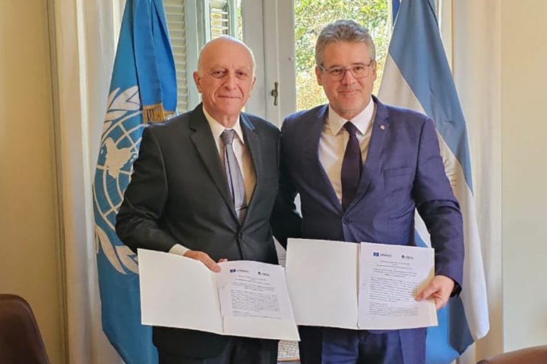 La Procuración General de la Nación y la UNESCO firmaron un convenio para fortalecer el uso ético de la inteligencia artificial en el ámbito del MPF