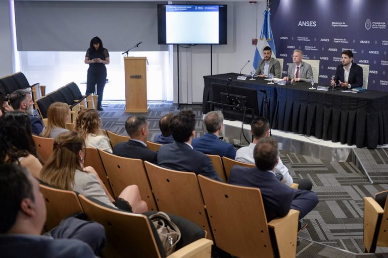 Con más de 70 asistentes, se realizó la primera capacitación a funcionarios de la ANSES sobre el sistema acusatorio