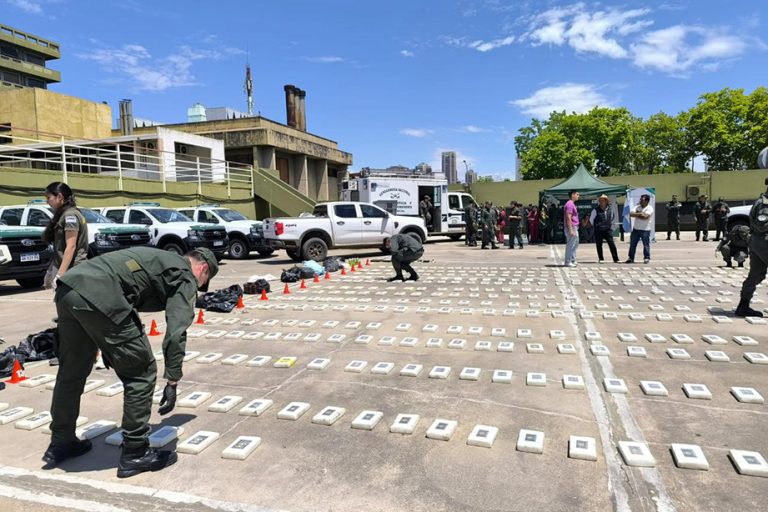 Rosario: secuestran casi una tonelada cocaína y detienen al prófugo Brian Bilbao y a otras tres personas por contrabando de estupefacientes en vuelos clandestinos