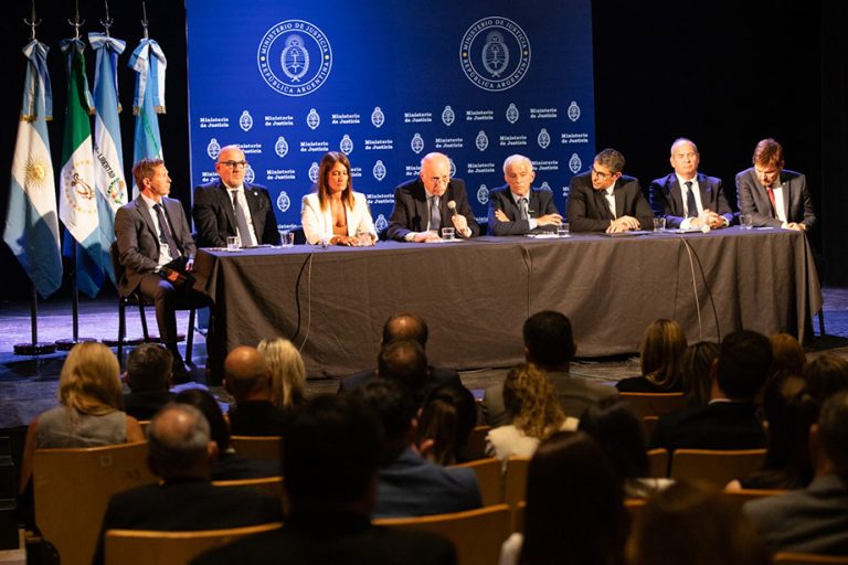 El procurador Casal participó de la puesta en marcha del Código Procesal Penal Federal en los distritos de Resistencia y Corrientes