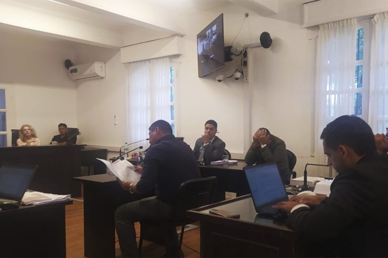 Salta: absolvieron al exintendente de Morillo en una causa por robo y contrabando de rieles y condenaron a un policía por cohecho