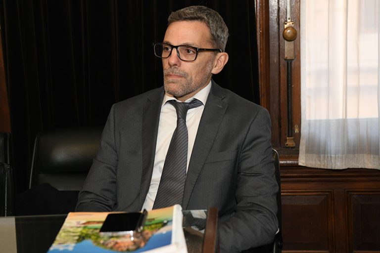 “El motivo del crimen fue el odio”: pidieron prisión perpetua para el hombre acusado de matar a tres mujeres lesbianas dentro de un hotel en Barracas