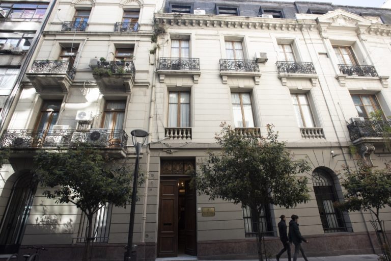 El procurador Casal convocó a concursos para cubrir 17 vacantes de fiscales federales