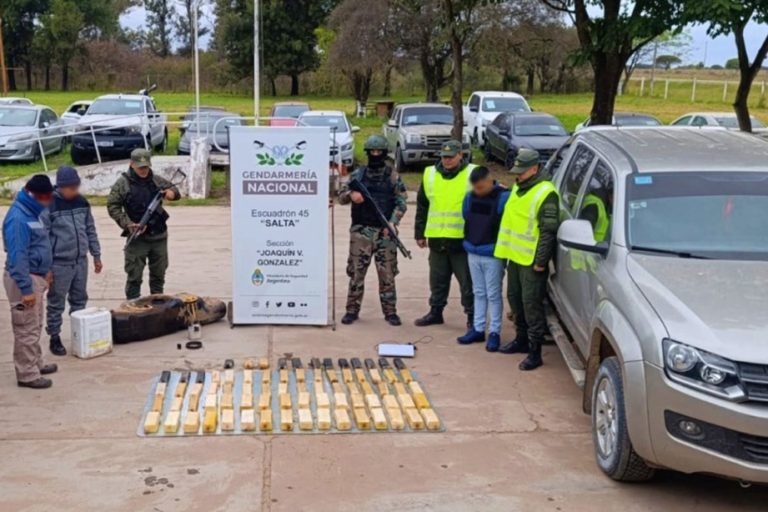 Salta: imputan y dictan prisión preventiva al conductor de una camioneta que llevaba más de 57 kilos de cocaína en el tanque de combustible