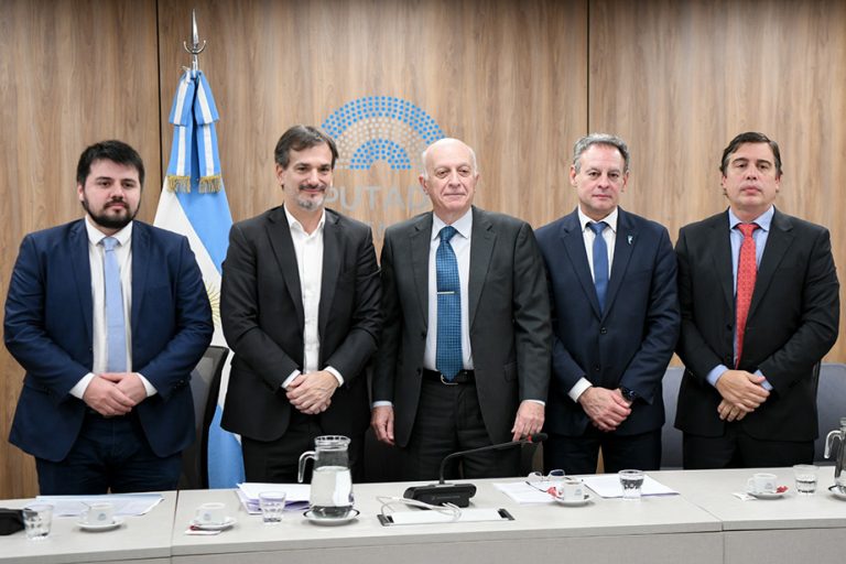 El procurador general Eduardo Casal se presentó ante la Comisión Bicameral de Seguimiento y Control del Ministerio Público