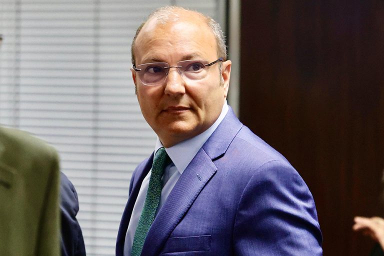 A pedido del MPF y tras ser destituido por el Consejo de la Magistratura, ordenaron el arresto domiciliario del exjuez federal de Rosario Gastón Salmain